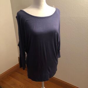 Active USA cold shoulder top